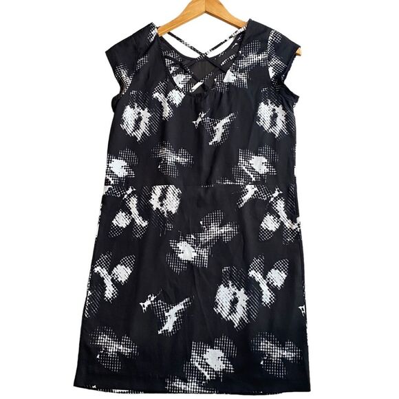 Urban Outfitters‎ Silence and Noise Black Abstract Mini Dress Criss Cross Back S - Picture 4 of 5